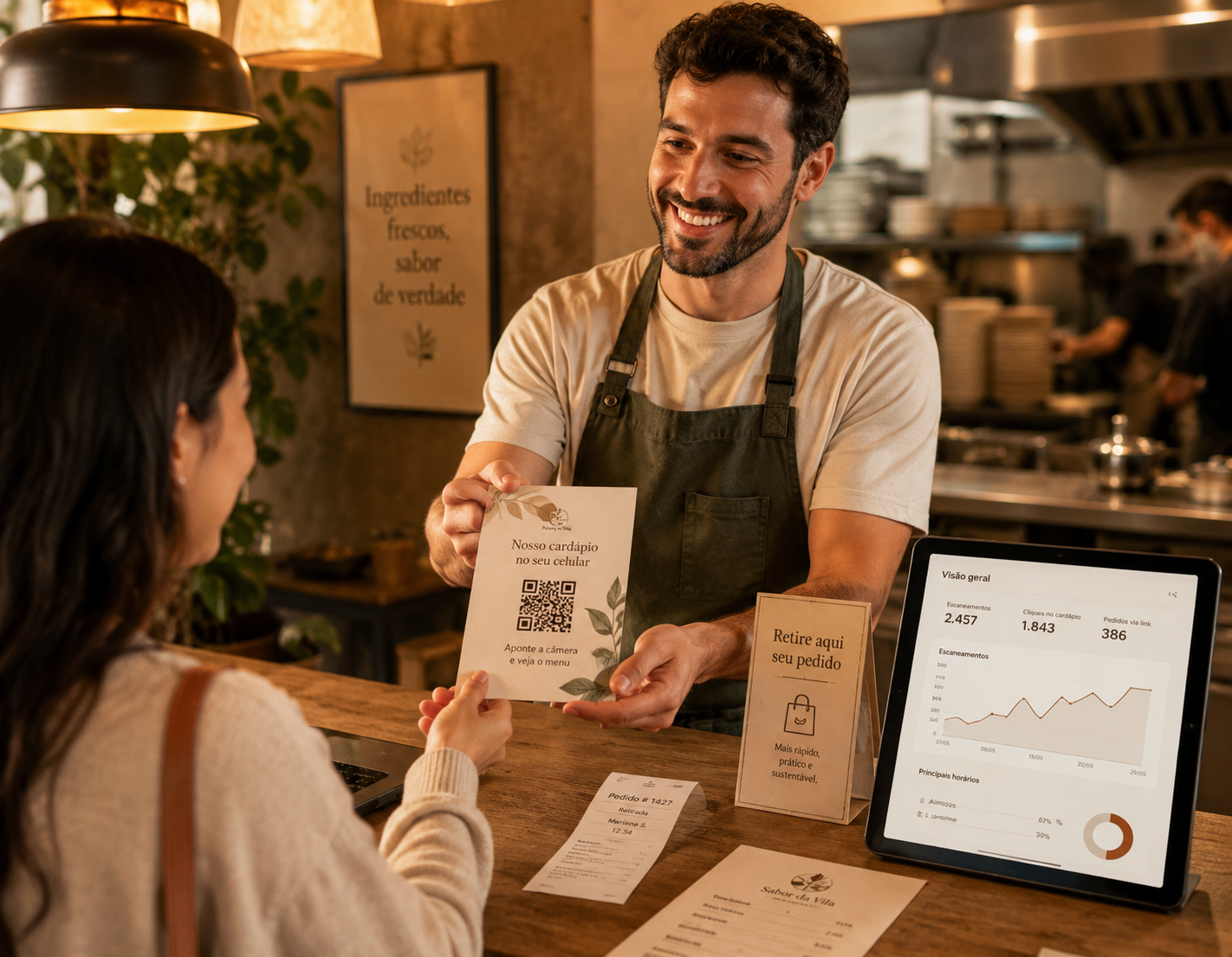 Restaurante com salão usando QR Code em cardápio, mesa e fachada para campanhas sazonais